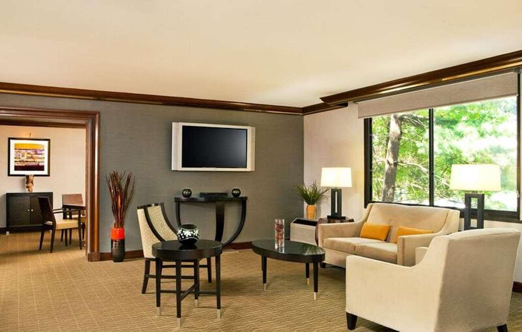 Hilton Woodcliff Lake Room photo